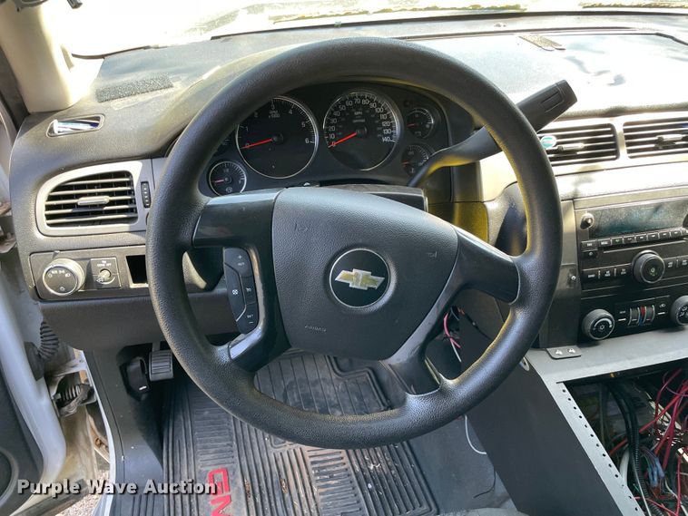 image for item KJ9775 2012 Chevrolet Tahoe Police  SUV