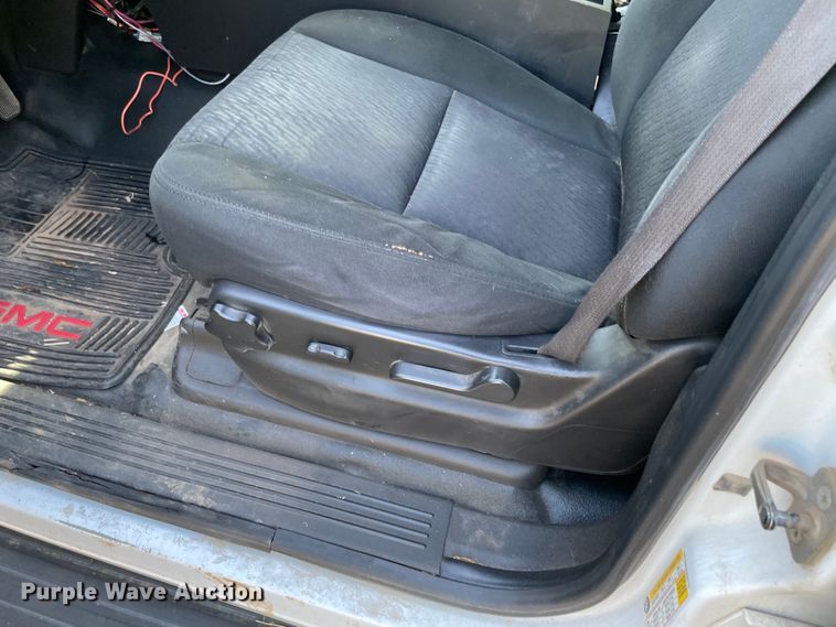 image for item KJ9775 2012 Chevrolet Tahoe Police  SUV