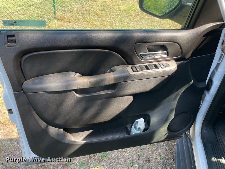 image for item KJ9775 2012 Chevrolet Tahoe Police  SUV