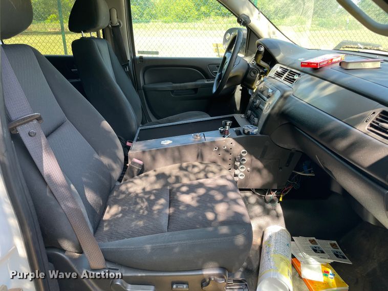 image for item KJ9775 2012 Chevrolet Tahoe Police  SUV