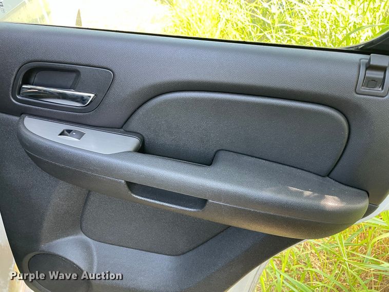 image for item KJ9775 2012 Chevrolet Tahoe Police  SUV