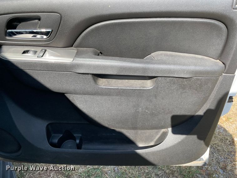 image for item KJ9777 2012 Chevrolet Tahoe Police  SUV