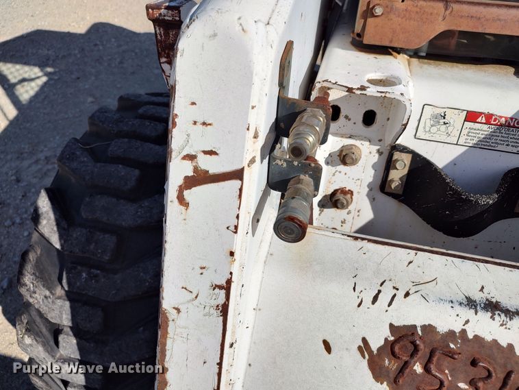 image for item KR9683 1998 Bobcat 863  skid steer loader