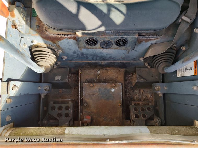 image for item KR9683 1998 Bobcat 863  skid steer loader