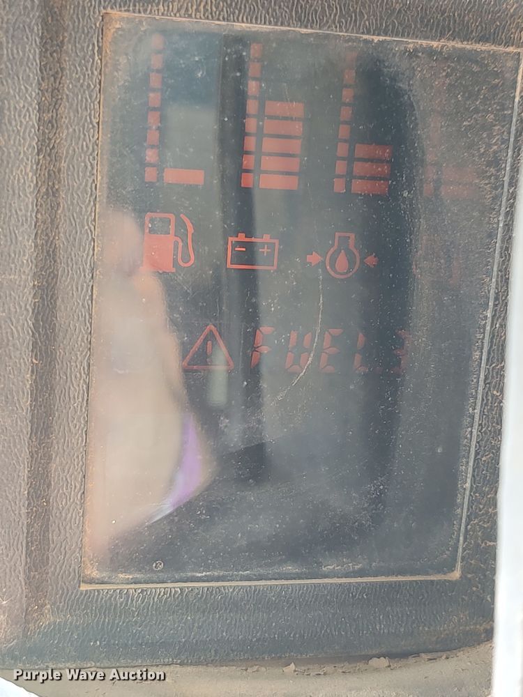 image for item KR9683 1998 Bobcat 863  skid steer loader