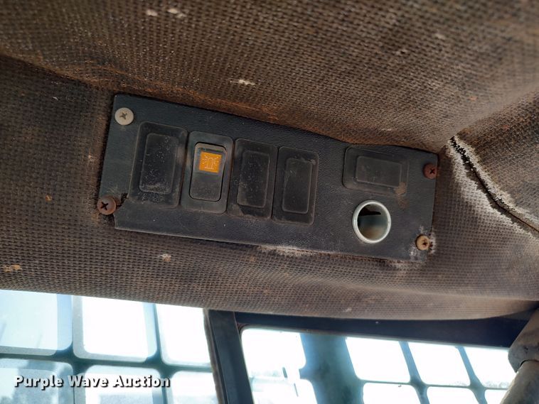 image for item KR9683 1998 Bobcat 863  skid steer loader