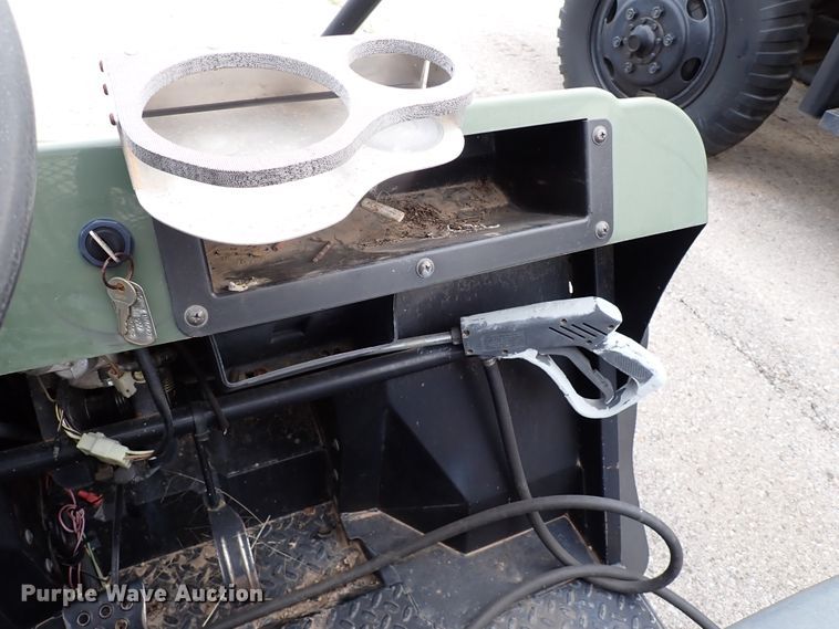 image for item KR9687 2000 Kawasaki Mule  utility vehicle