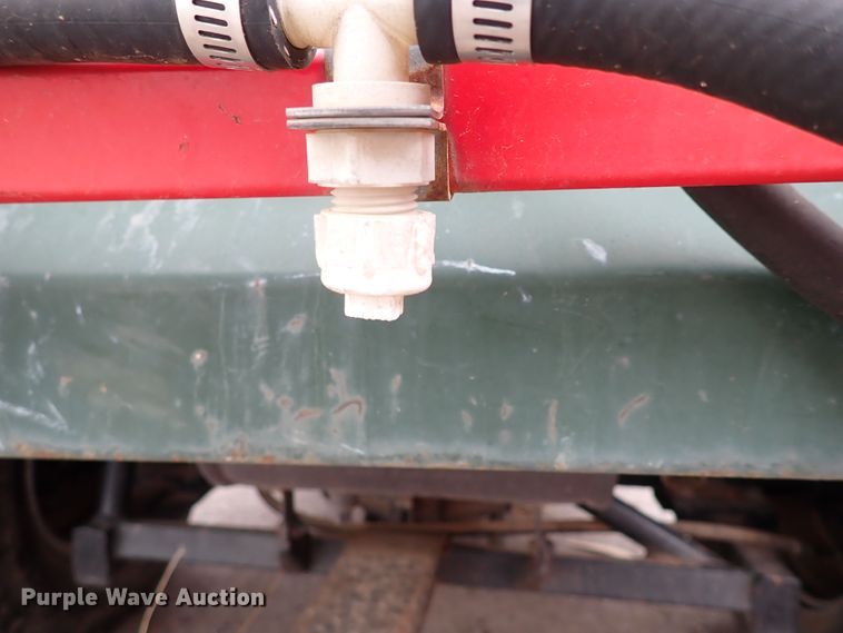 image for item KR9687 2000 Kawasaki Mule  utility vehicle