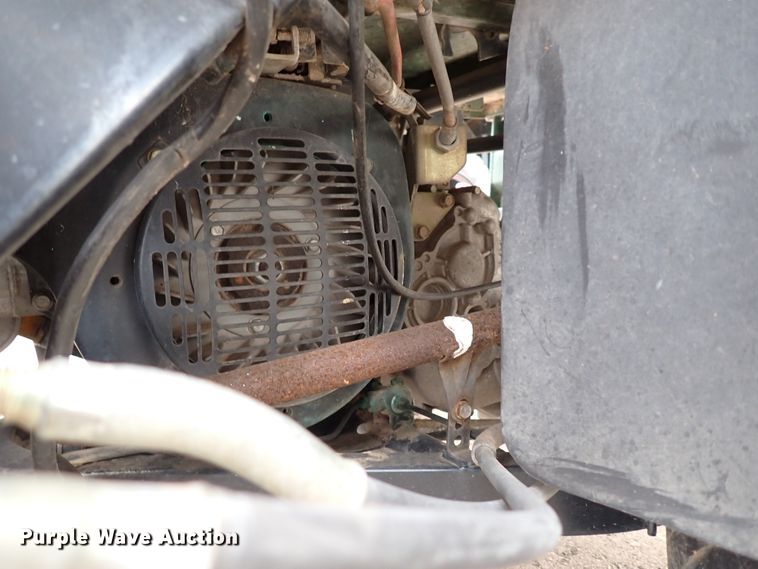 image for item KR9687 2000 Kawasaki Mule  utility vehicle