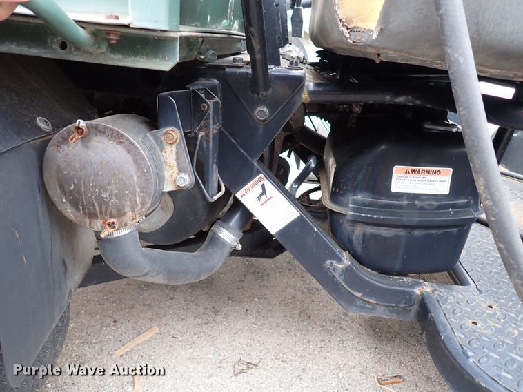 image for item KR9687 2000 Kawasaki Mule  utility vehicle