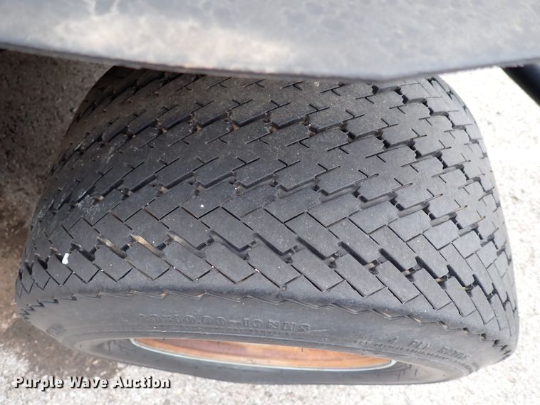 image for item KR9687 2000 Kawasaki Mule  utility vehicle