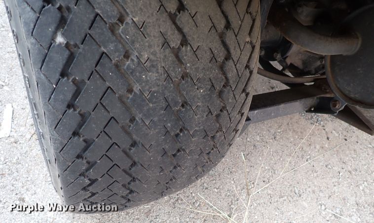 image for item KR9687 2000 Kawasaki Mule  utility vehicle