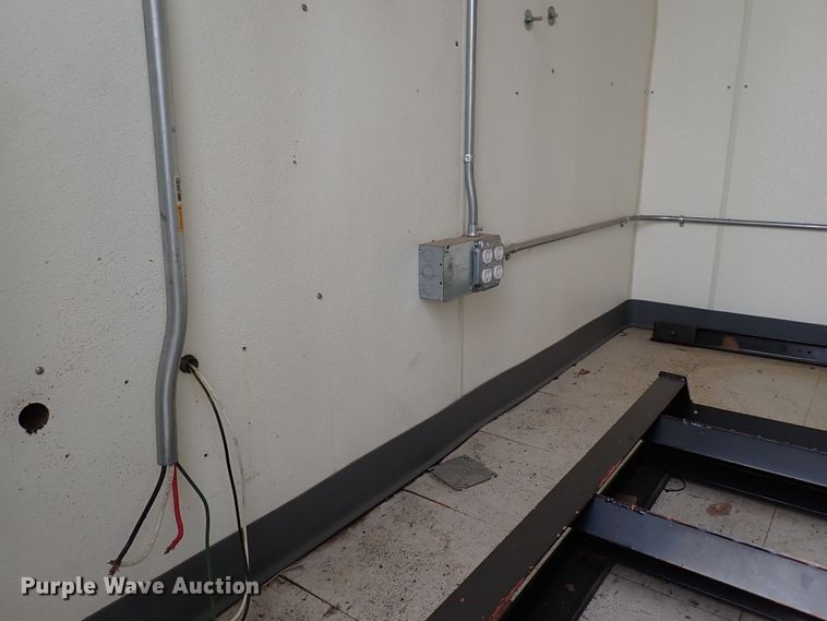 image for item KR9691 Enclosed cargo trailer