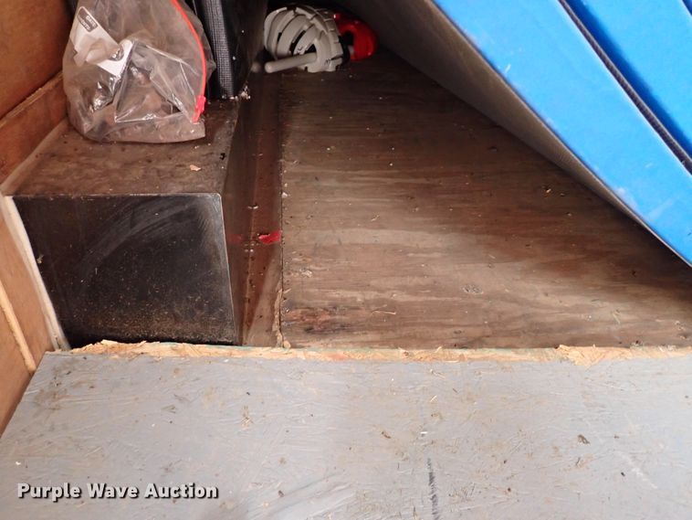 image for item KR9692 2007 Interstate I10218TA3  enclosed cargo trailer