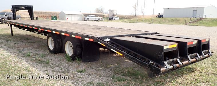 image for item KR9702 2007 Progressive Trailers  equipment trailer