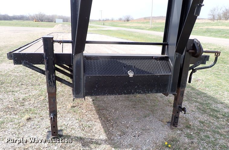 image for item KR9702 2007 Progressive Trailers  equipment trailer