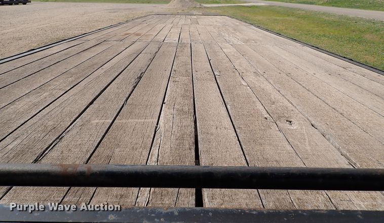 image for item KR9702 2007 Progressive Trailers  equipment trailer