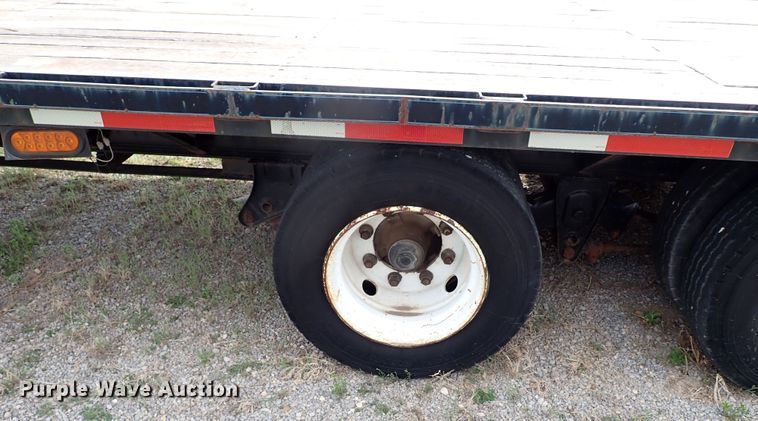 image for item KR9702 2007 Progressive Trailers  equipment trailer