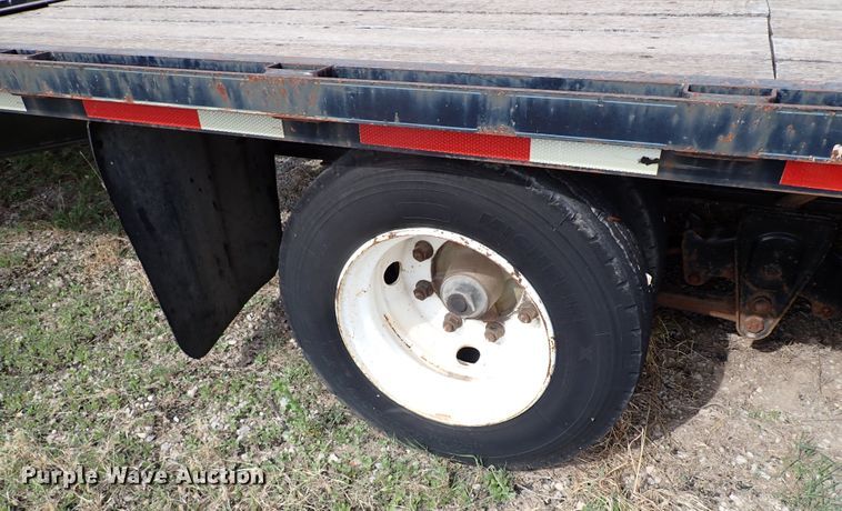 image for item KR9702 2007 Progressive Trailers  equipment trailer