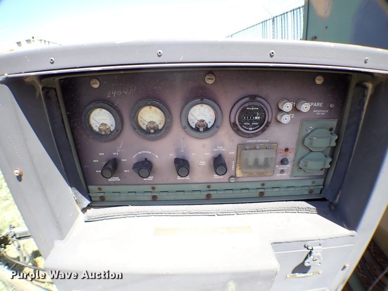 image for item KR9707 1995 US Military MEP701A  generator