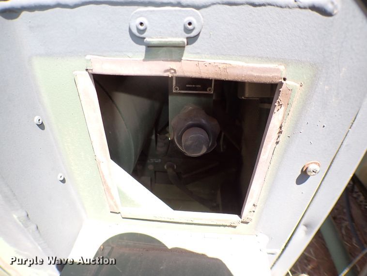 image for item KR9707 1995 US Military MEP701A  generator