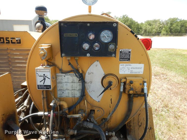 image for item KS9746 Rosco RA2000  pot hole patcher