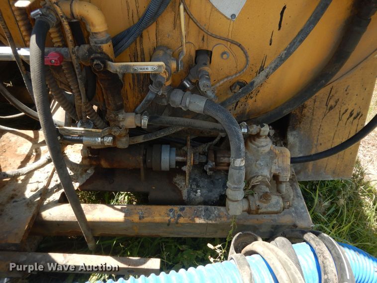 image for item KS9746 Rosco RA2000  pot hole patcher