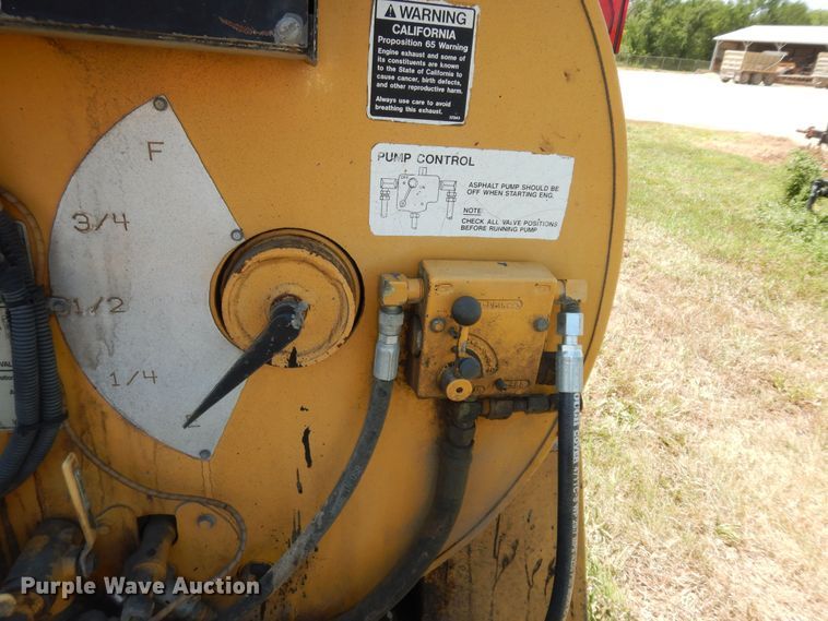 image for item KS9746 Rosco RA2000  pot hole patcher