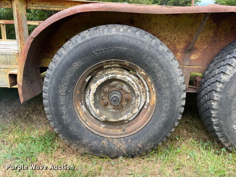 image for item LF9203 1993 Kodiak  utility trailer