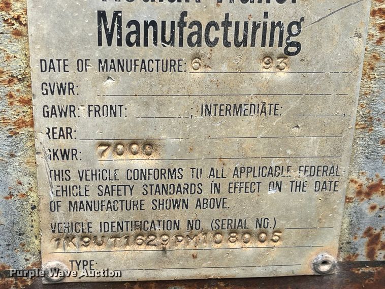 image for item LF9203 1993 Kodiak  utility trailer