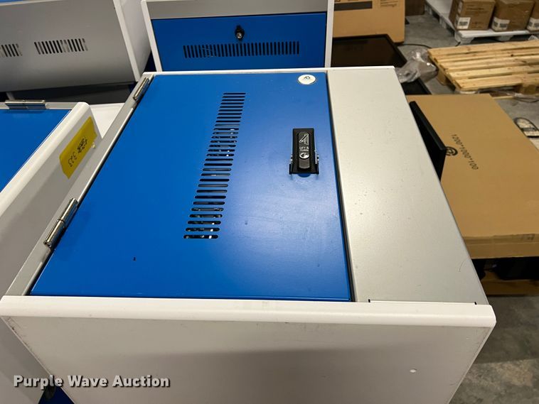 image for item LI9327 Electronics charging equipment