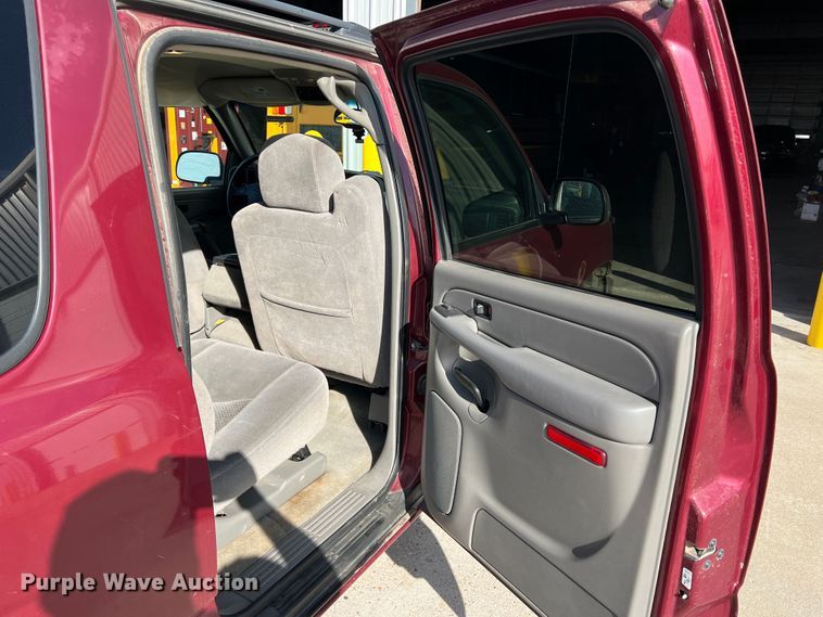 image for item LI9350 2006 Chevrolet Suburban  SUV