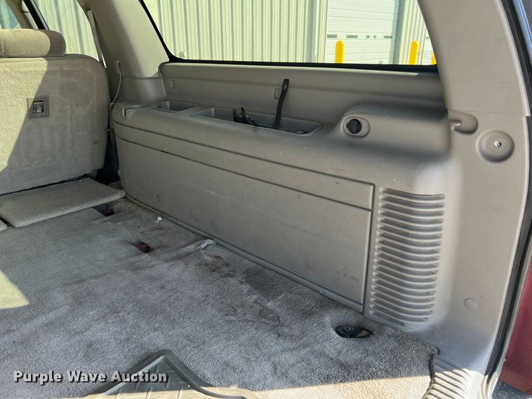 image for item LI9350 2006 Chevrolet Suburban  SUV