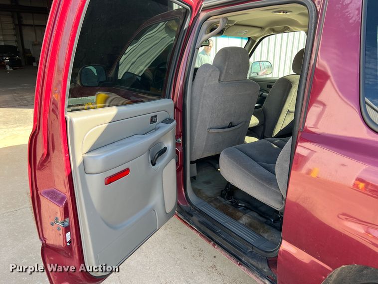 image for item LI9350 2006 Chevrolet Suburban  SUV