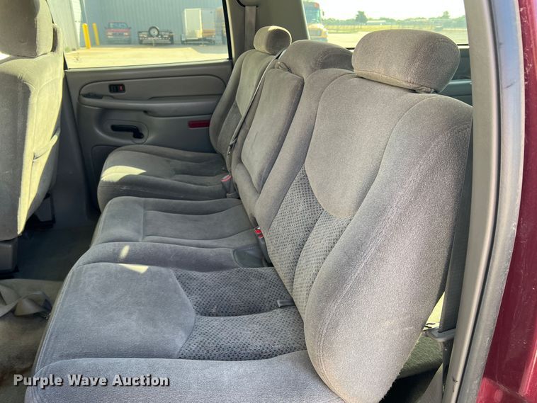 image for item LI9350 2006 Chevrolet Suburban  SUV