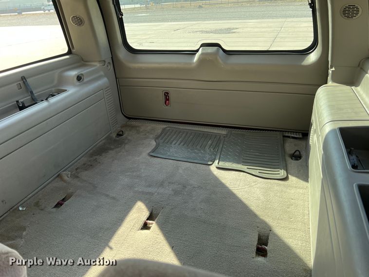 image for item LI9350 2006 Chevrolet Suburban  SUV