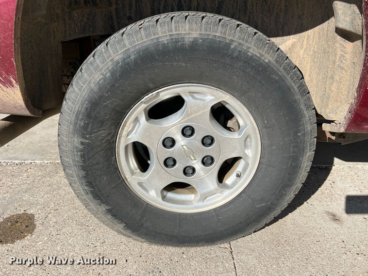 image for item LI9350 2006 Chevrolet Suburban  SUV