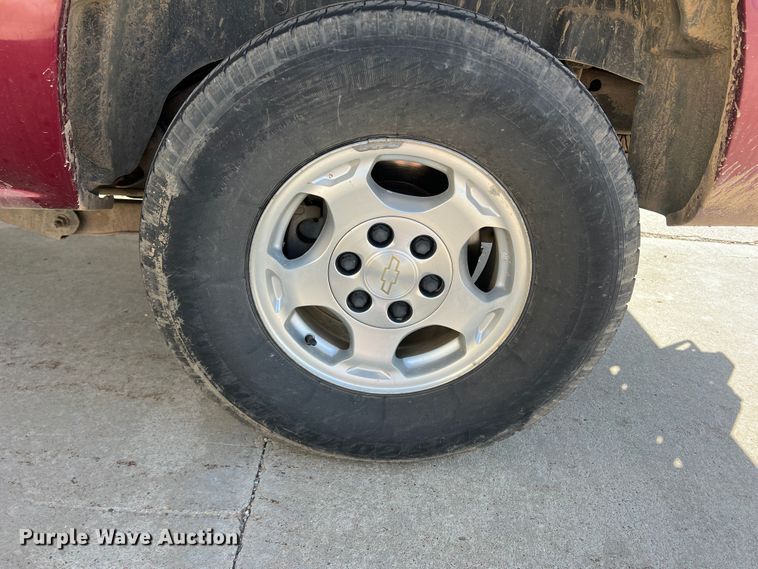 image for item LI9350 2006 Chevrolet Suburban  SUV