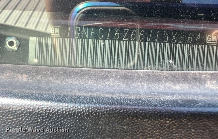 image for item LI9350 2006 Chevrolet Suburban  SUV