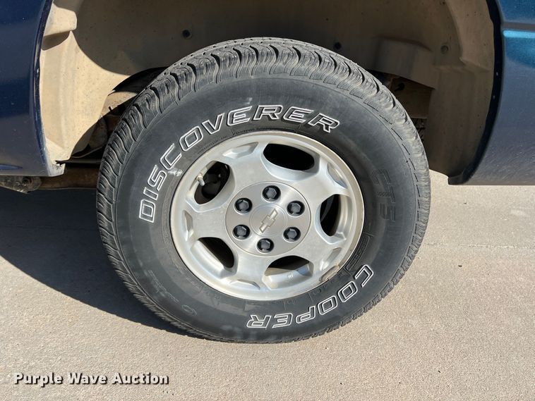 image for item LI9351 2006 Chevrolet Suburban  SUV