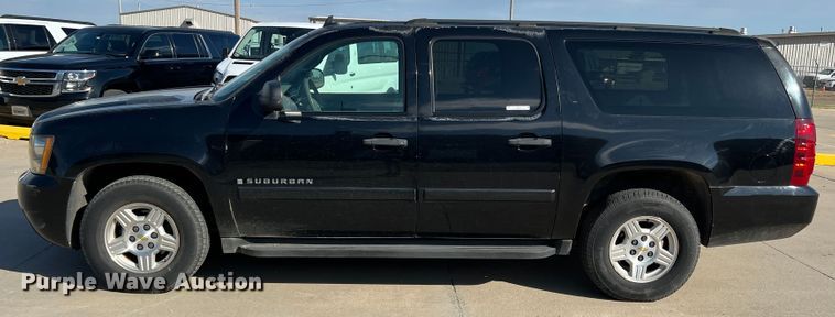 image for item LI9352 2007 Chevrolet Suburban  SUV