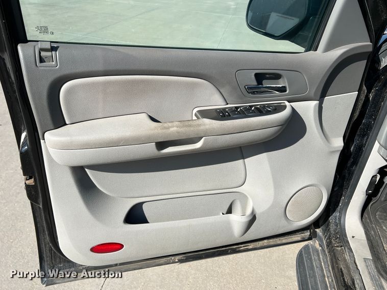 image for item LI9352 2007 Chevrolet Suburban  SUV