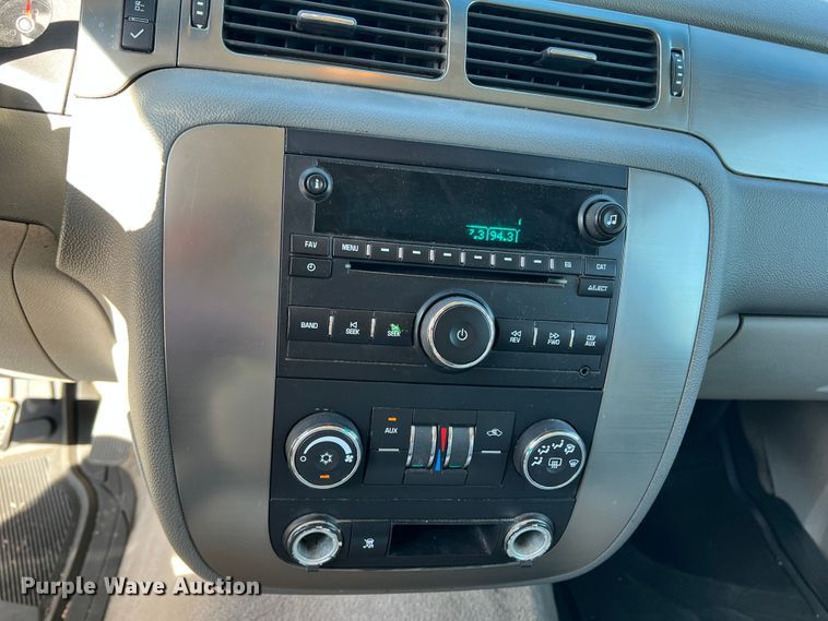 image for item LI9352 2007 Chevrolet Suburban  SUV