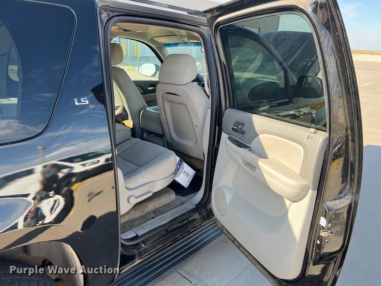 image for item LI9352 2007 Chevrolet Suburban  SUV