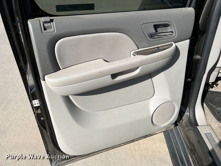 image for item LI9352 2007 Chevrolet Suburban  SUV