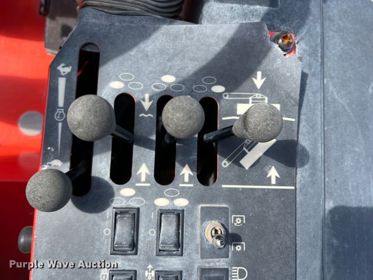 image for item LI9354 2006 Jacobsen HR-5111  lawn mower