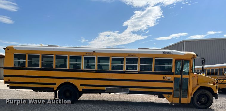 image for item LI9356 2001 Thomas  school bus
