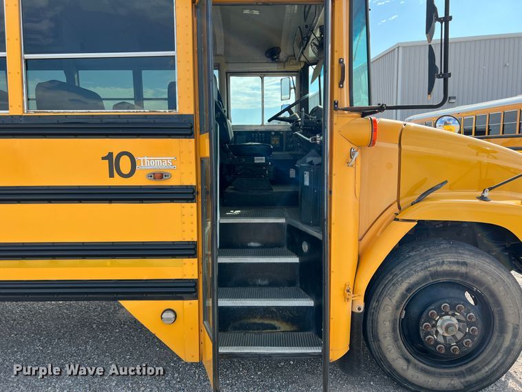 image for item LI9356 2001 Thomas  school bus