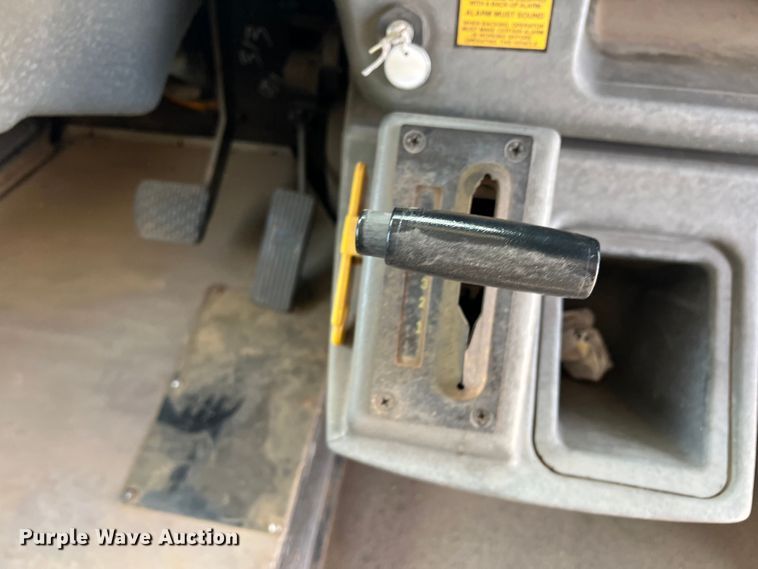 image for item LI9356 2001 Thomas  school bus