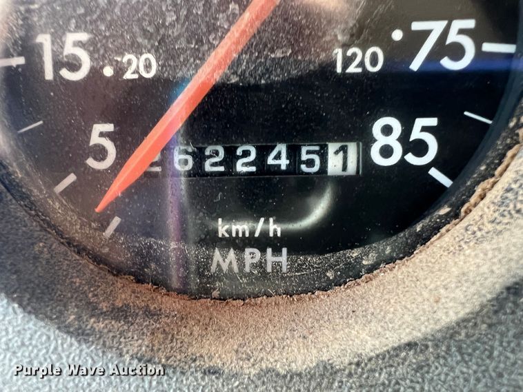 image for item LI9356 2001 Thomas  school bus